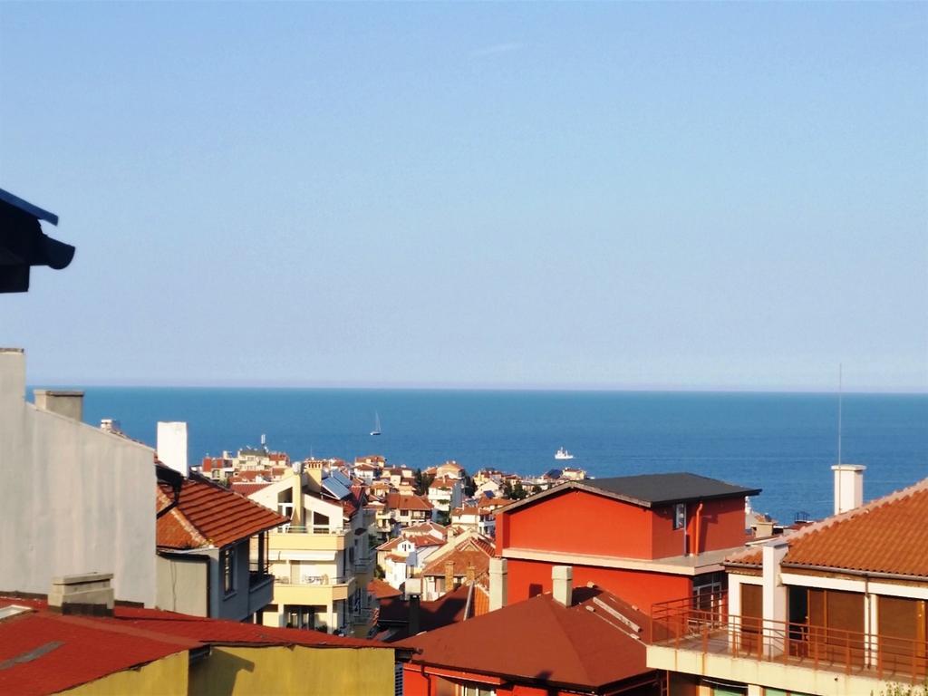 Guest House Konomaevi Sozopol Exterior photo